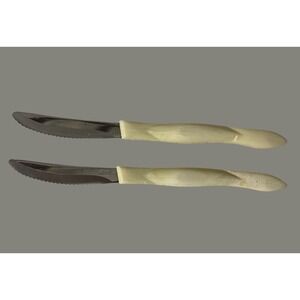 Cutco 1759 KB Table Knife Serrated - Pearl White Handle Set of 2